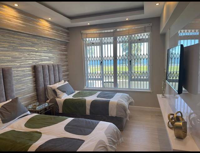 2 BEDROOM PROPERTY TO RENT IN SEA POINT